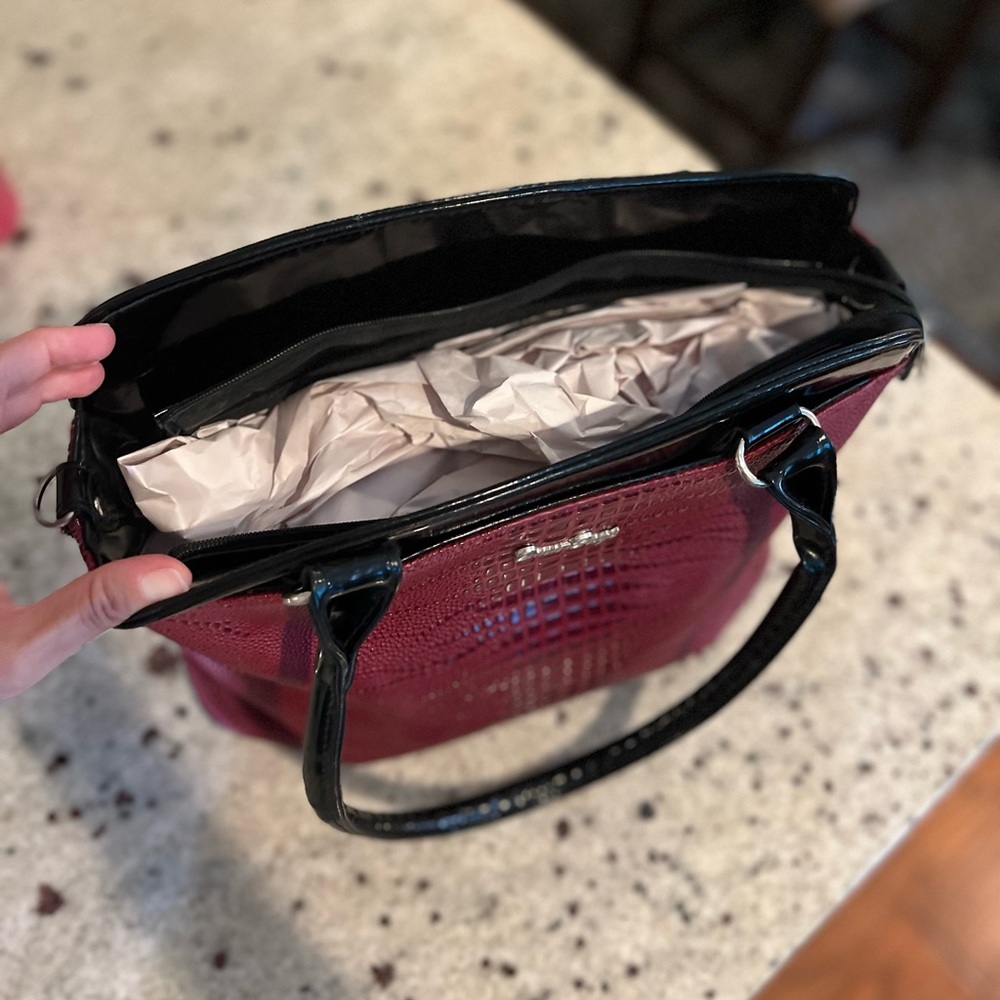 Handbag - Picture 3 of 3